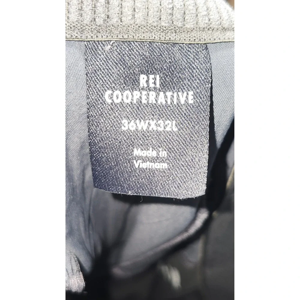 REI Co-op Men's Pants 36W x 31L‎ Gray Nylon Spandex Outdoor Travel Casual